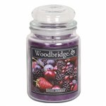 Woodbridge Candela Profumata Bacche Dolci 565 gr.